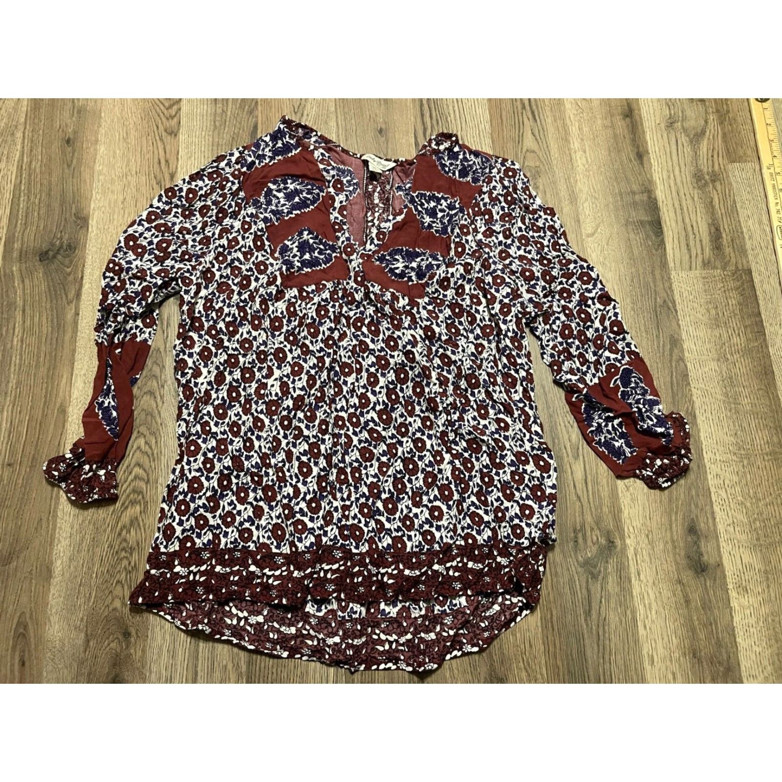 Lucky Brand Lucky Brand Shirt Womens Size M V-Neck Floral Long Sleeve White Brown Blue Casual 90s Modern Basic Regular Fit Free Return Size M / US 6-8 / IT 42-44 - 2 Thumbnail