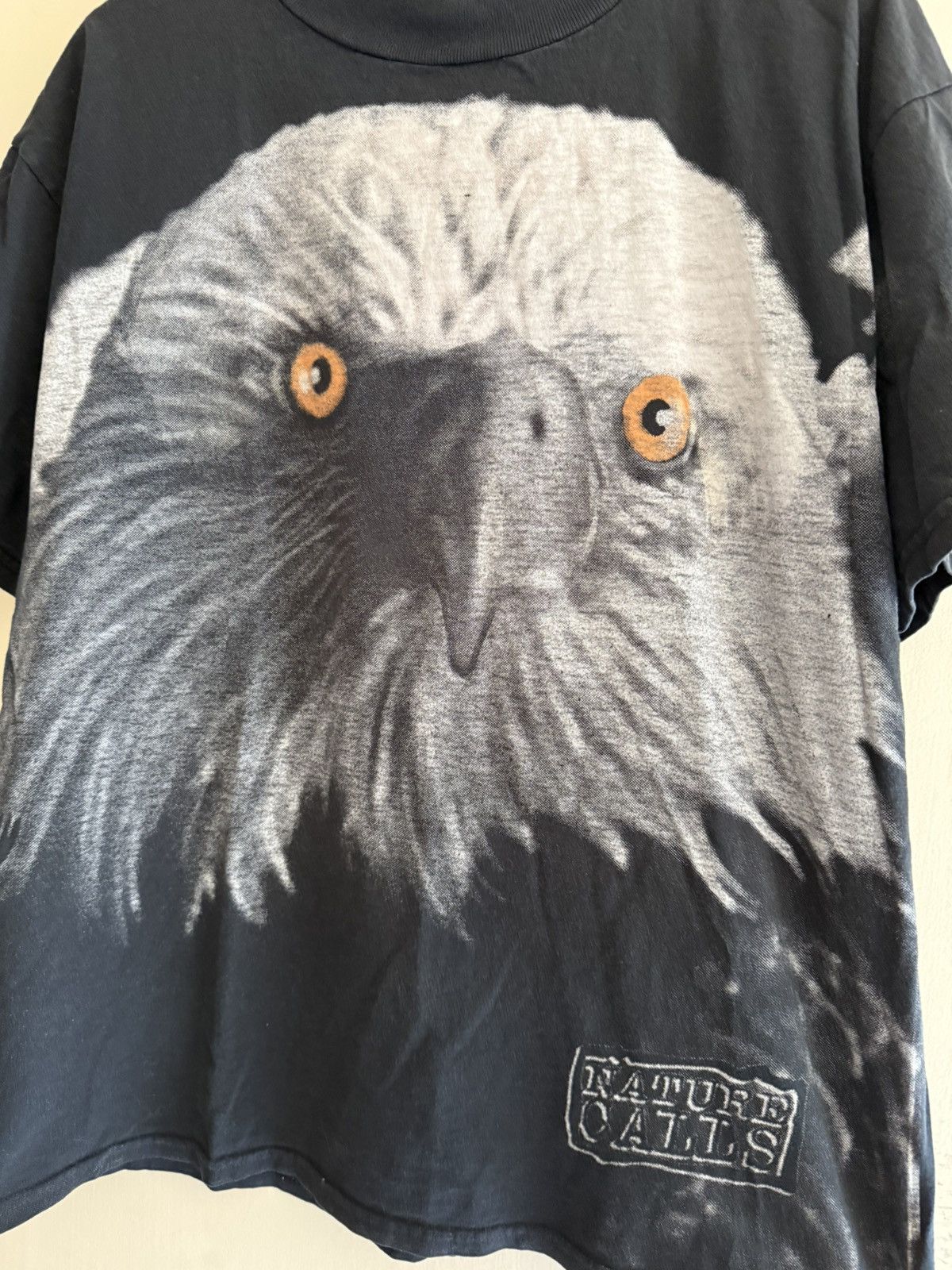 Vintage Vintage 90s Nature Calls Bald Eagle All over Print T Shirt Size US L / EU 52-54 / 3 - 2 Thumbnail