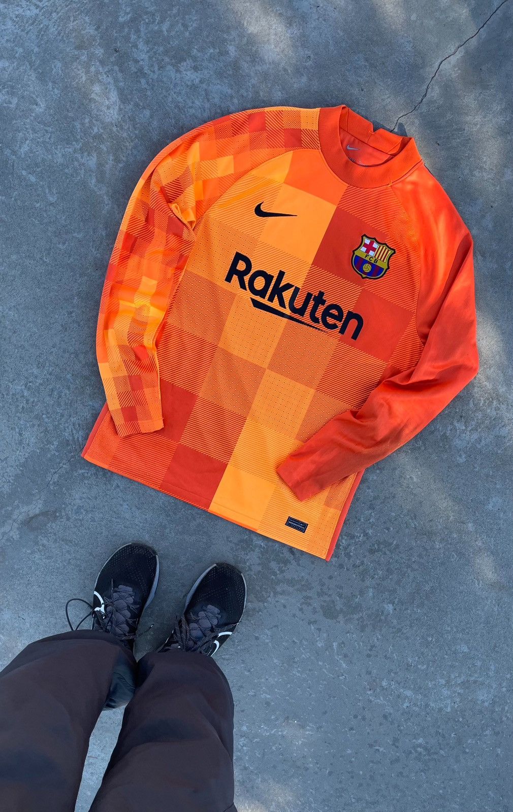 Vintage RARE FC Barcelona GK Nike Soccer Jersey Blokecore Y2K Size US M / EU 48-50 / 2 - 1 Thumbnail
