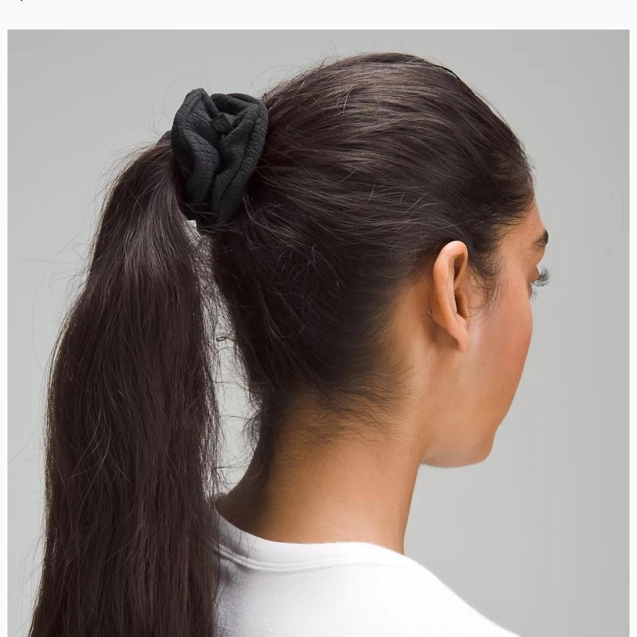 Designer Lululemon Uplifting Scrunchie Black Size ONE SIZE - 3 Thumbnail