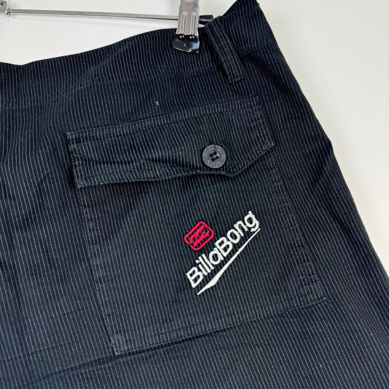 Billabong Vintage Billabong Pinstripe Shorts Black USA Mens Size 38 Size US 38 / EU 54 - 7 Thumbnail