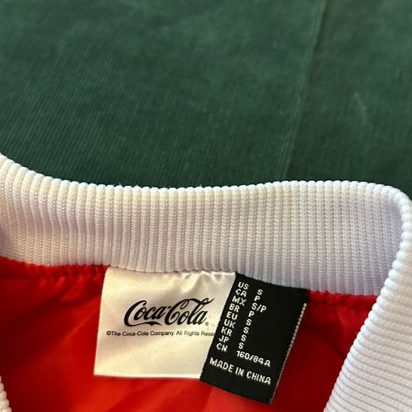 Other Y2k coca cola satin jacket Size S / US 4 / IT 40 - 4 Thumbnail
