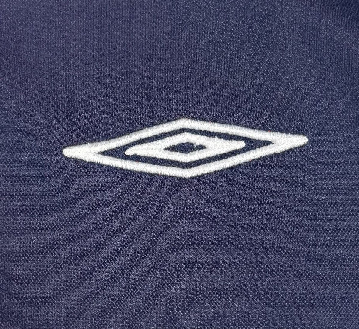 Umbro England 2002/04 Home Shirt Soccer Jersey Long Sleeve Umbro Size US L / EU 52-54 / 3 - 14 Thumbnail
