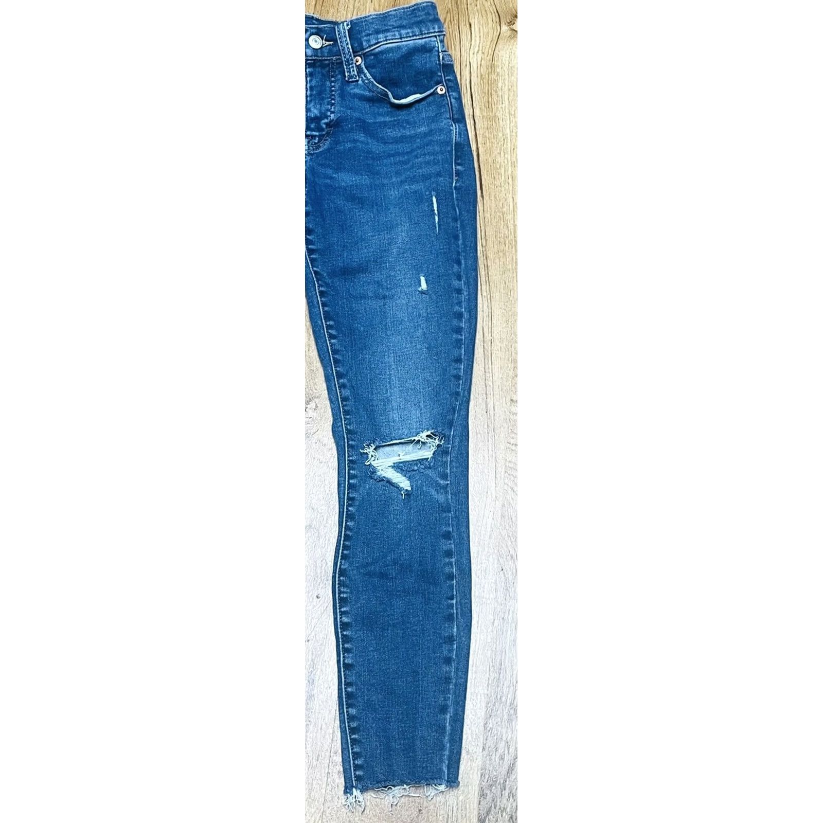 Lucky Brand LUCKY BRAND Women’s Los Angeles Denim Jeans 4 Blue Frayed Straight Leg Slim 24in Inseam 5-Pocket Baggy? No, Frayed not Distressed Size 27" / US 4 / IT 40 - 2 Thumbnail