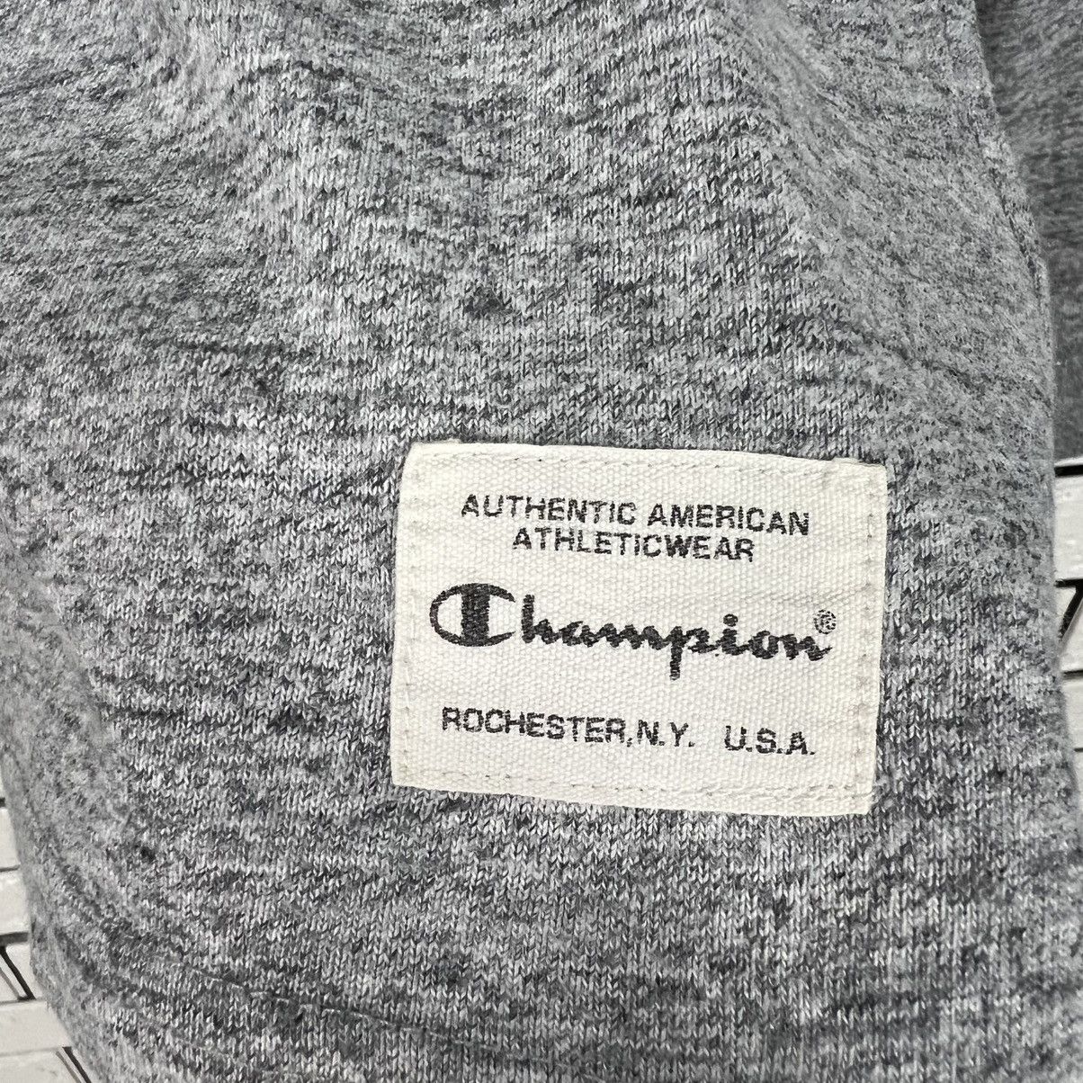 Champion CHAMPION Single Pocket Long Sleeve Tees Sweater #4073-C185 Size US L / EU 52-54 / 3 - 7 Thumbnail