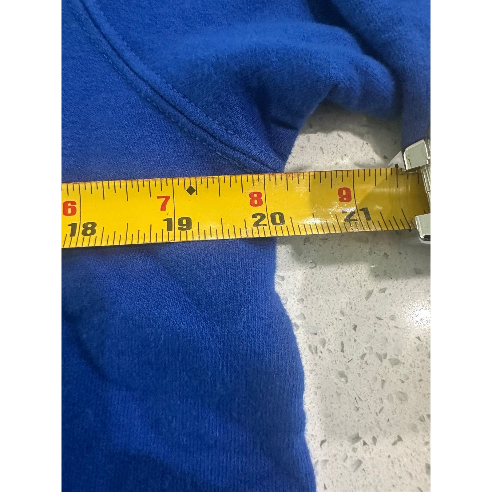 Other Where's Waldo Pullover Hoodie, Sweatshirt or Long Sleeve Tee Size US M / EU 48-50 / 2 - 4 Thumbnail