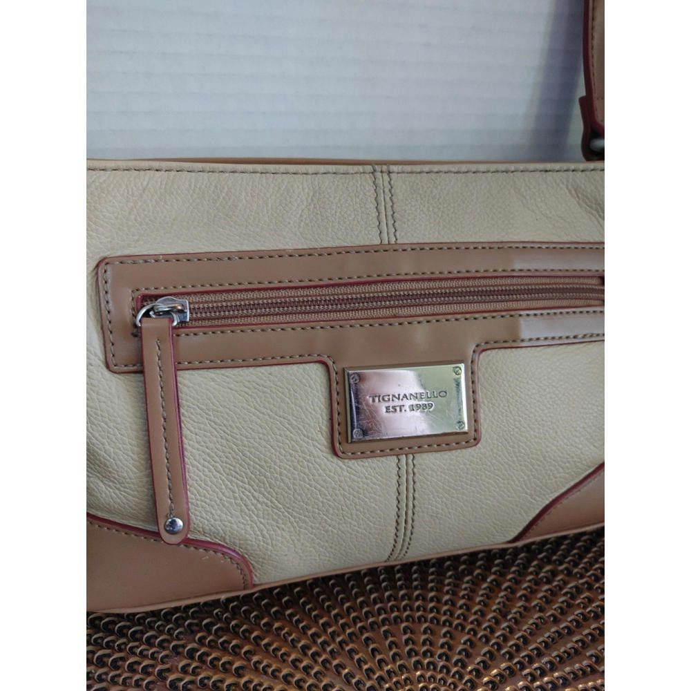 Designer Tignanello Leather Crossbody Size ONE SIZE - 2 Thumbnail