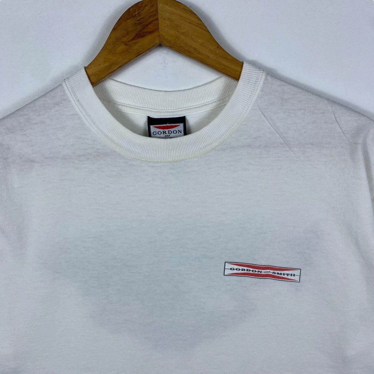 Vintage Vintage 90's GORDON & SMITH Great Wave Graphic Surf Tee Size US L / EU 52-54 / 3 - 5 Thumbnail