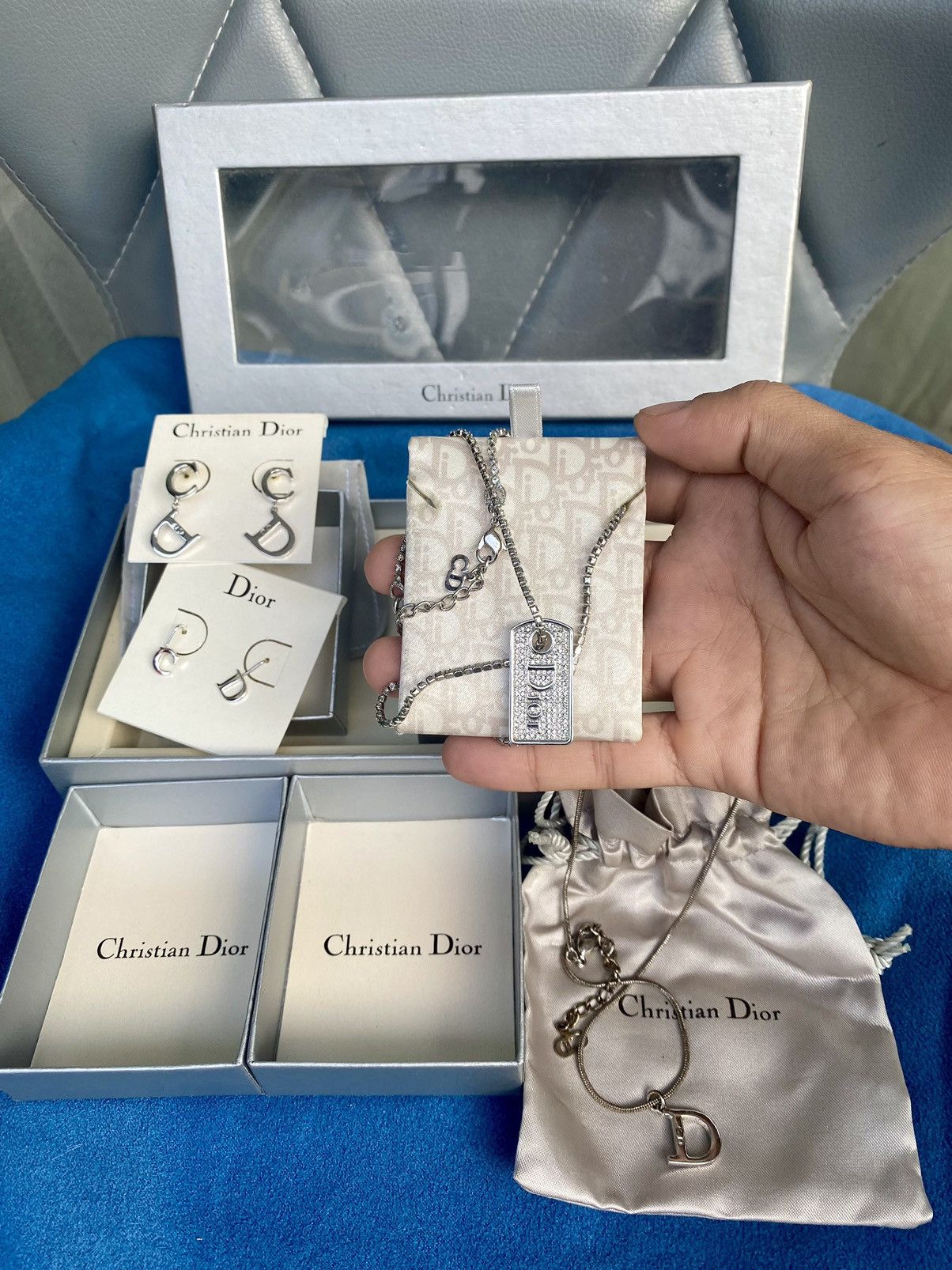 Dior 🔥WITH FREEGIFT🔥One Set Christian dior accessories Size ONE SIZE - 2 Thumbnail