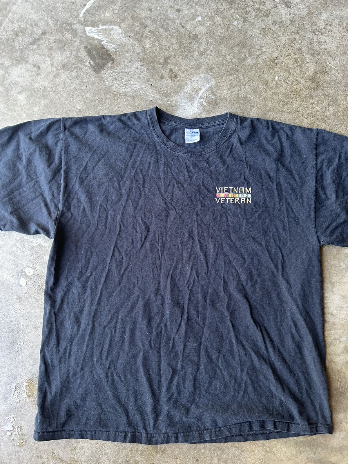 Gildan × Vintage Vintage Vietnam War Veteran Double Sided T Shirt Black Size US XXL / EU 58 / 5 - 1 Thumbnail