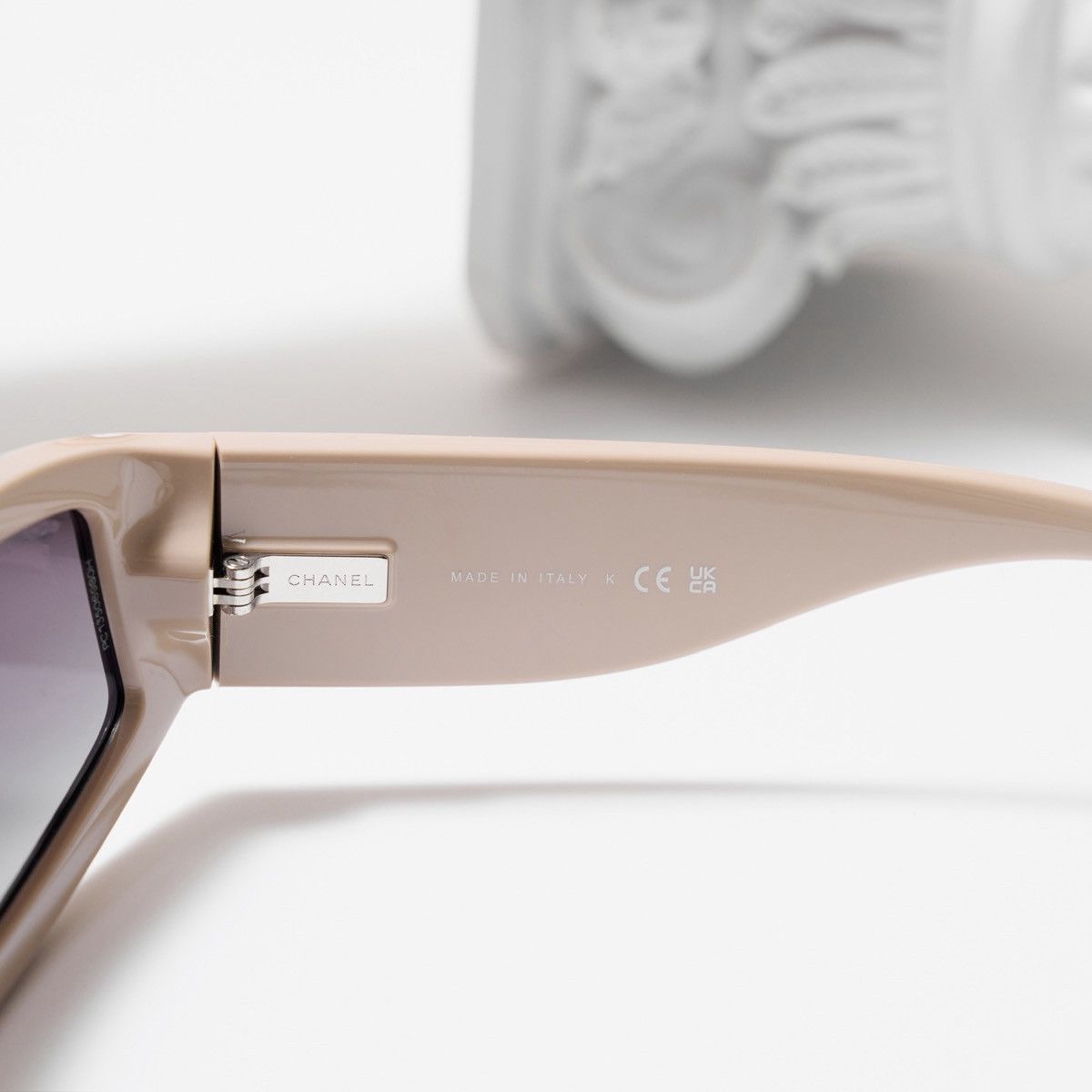 Chanel CHANEL 0CH6057 C534S6 SUNGLASSES Size ONE SIZE - 4 Thumbnail