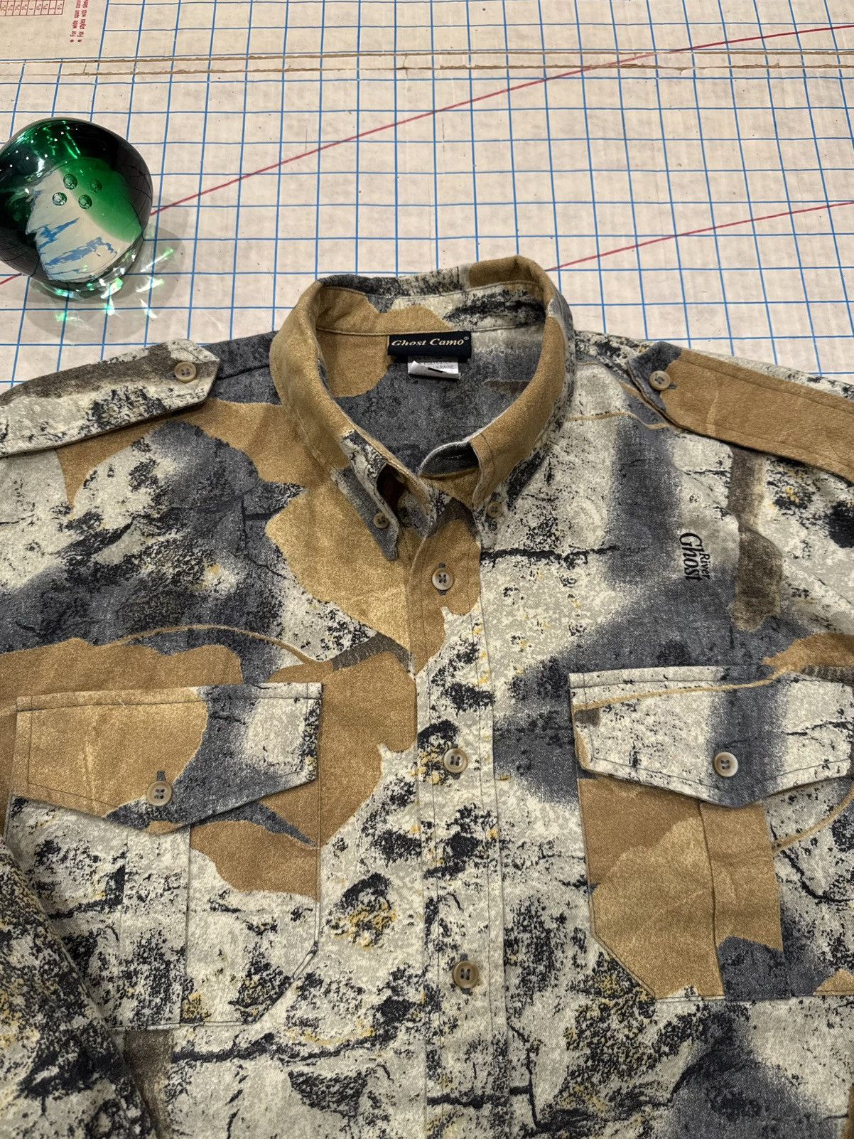 Vintage Vintage Ghost Camo Button Up Shirt Brown Leaf Size Large Size US L / EU 52-54 / 3 - 5 Thumbnail