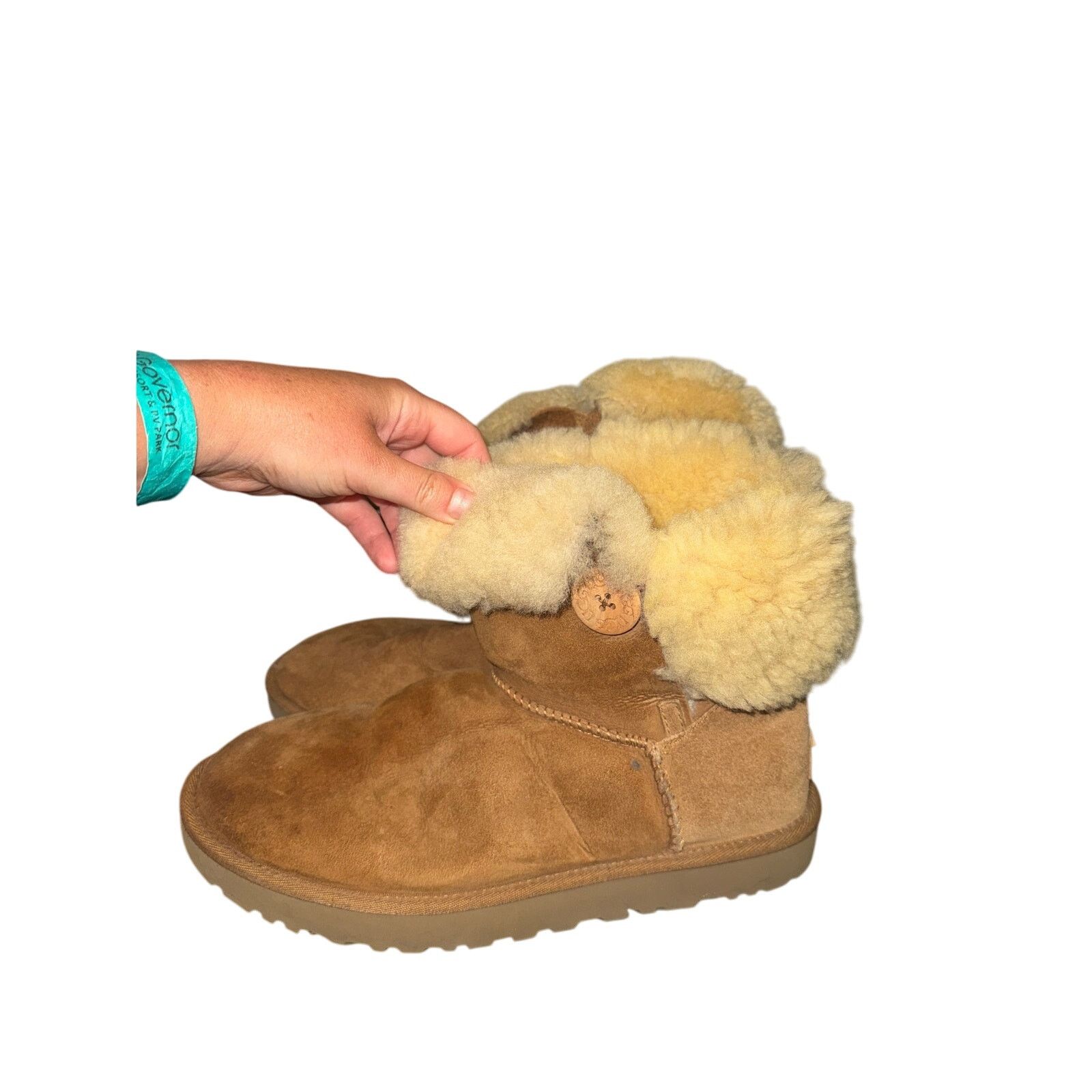 Ugg UGG Bailey Button Mini Boots - Size 8.5 - Great Condition! Size US 8.5 / IT 38.5 - 3 Thumbnail