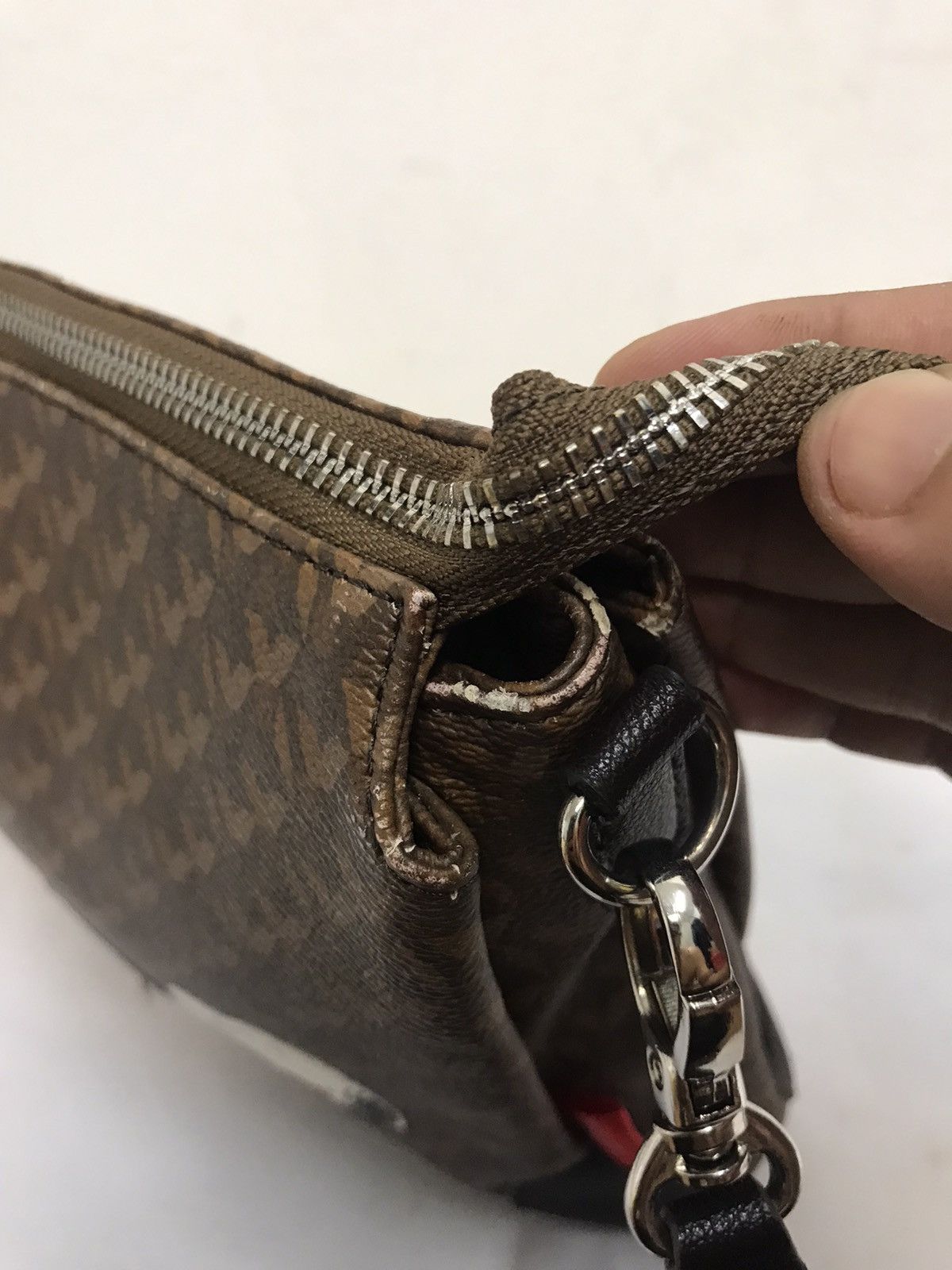 Japanese Brand × Y's × Yohji Yamamoto Y’Saccs Yohji Yamamoto Monogram Sling Bag Size ONE SIZE - 6 Thumbnail