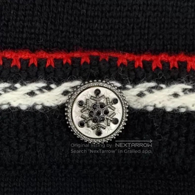 Chanel Chanel Black striped cashmere round-neck single-breasted l Size XS / US 0-2 / IT 36-38 - 5 Thumbnail