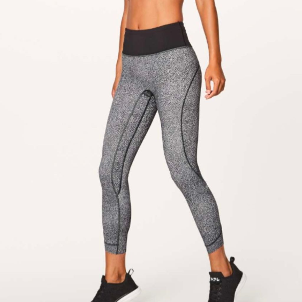 Lululemon Lululemon run the day 7/8 tight fractal starlight black sz 4 Size 27" / US 4 / IT 40 - 3 Thumbnail