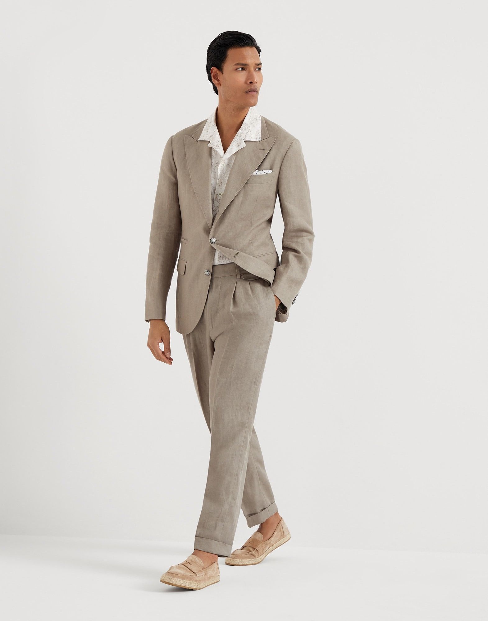Brunello Cucinelli o1w1db10925 Suit in Bright Green Size US S / EU 44-46 / 1 - 1 Thumbnail