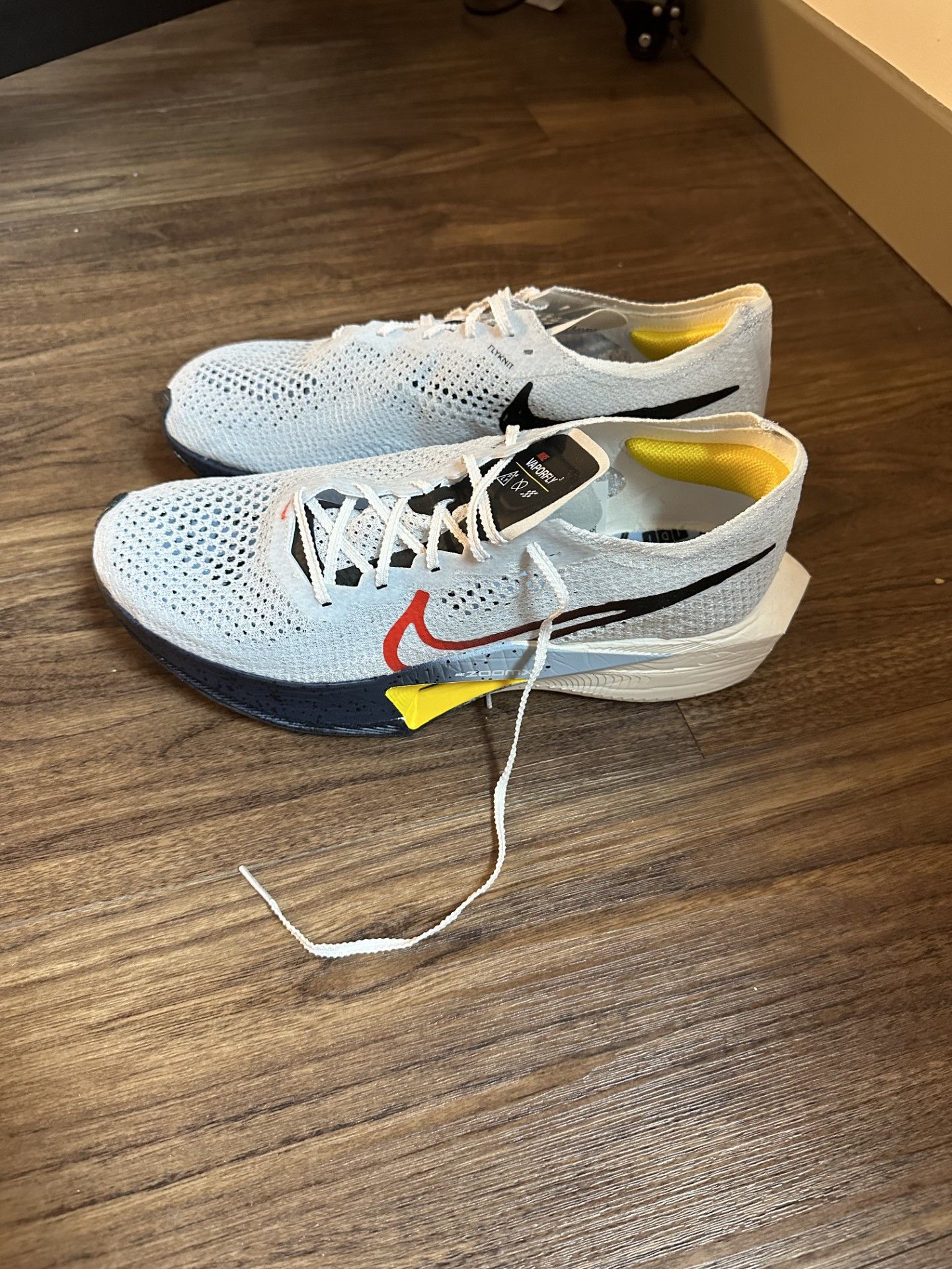 Nike Nike Vaporfly 3 Size US 11.5 / EU 44-45 - 3 Thumbnail