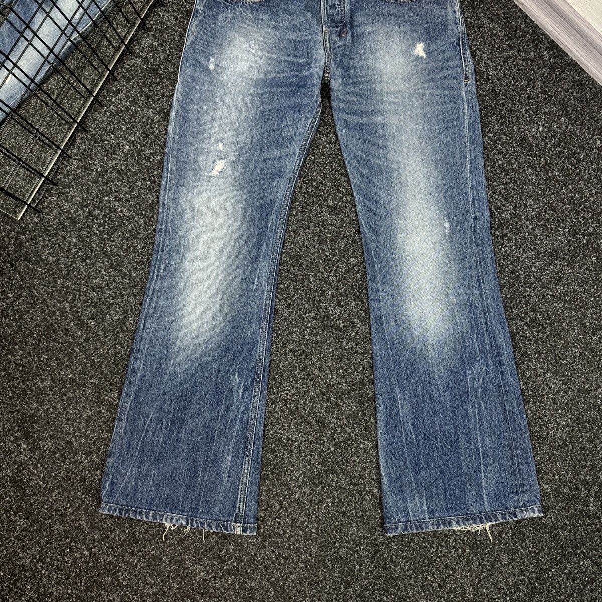 Diesel Flare Diesel Zathan Vintage Distressed Low Rise Y2k Style Size US 31 - 2 Thumbnail