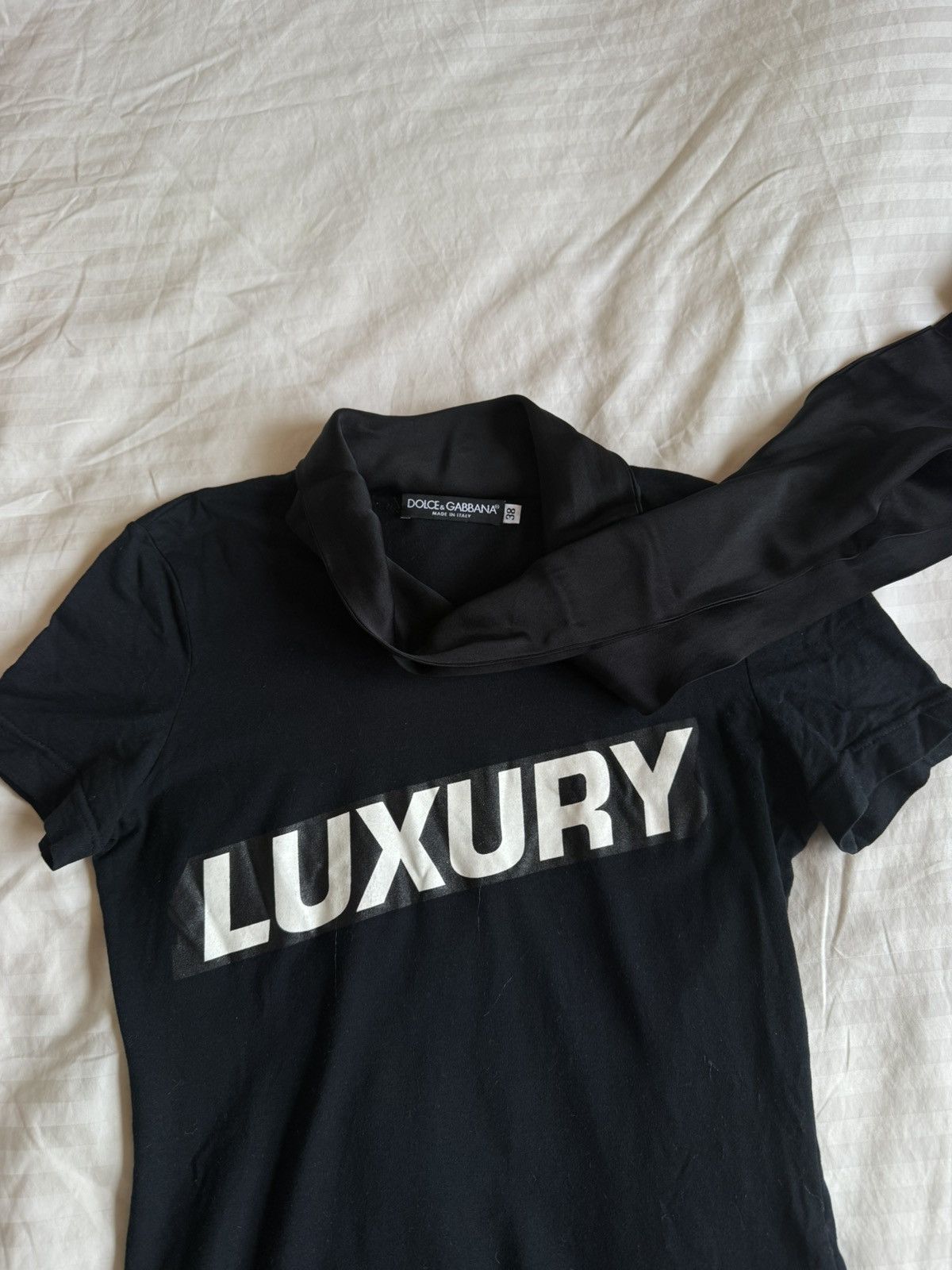 Dolce & Gabbana Dolce & Gabbana Luxury T-Shirt with silk scarf Size US XS / EU 42 / 0 - 1 Thumbnail