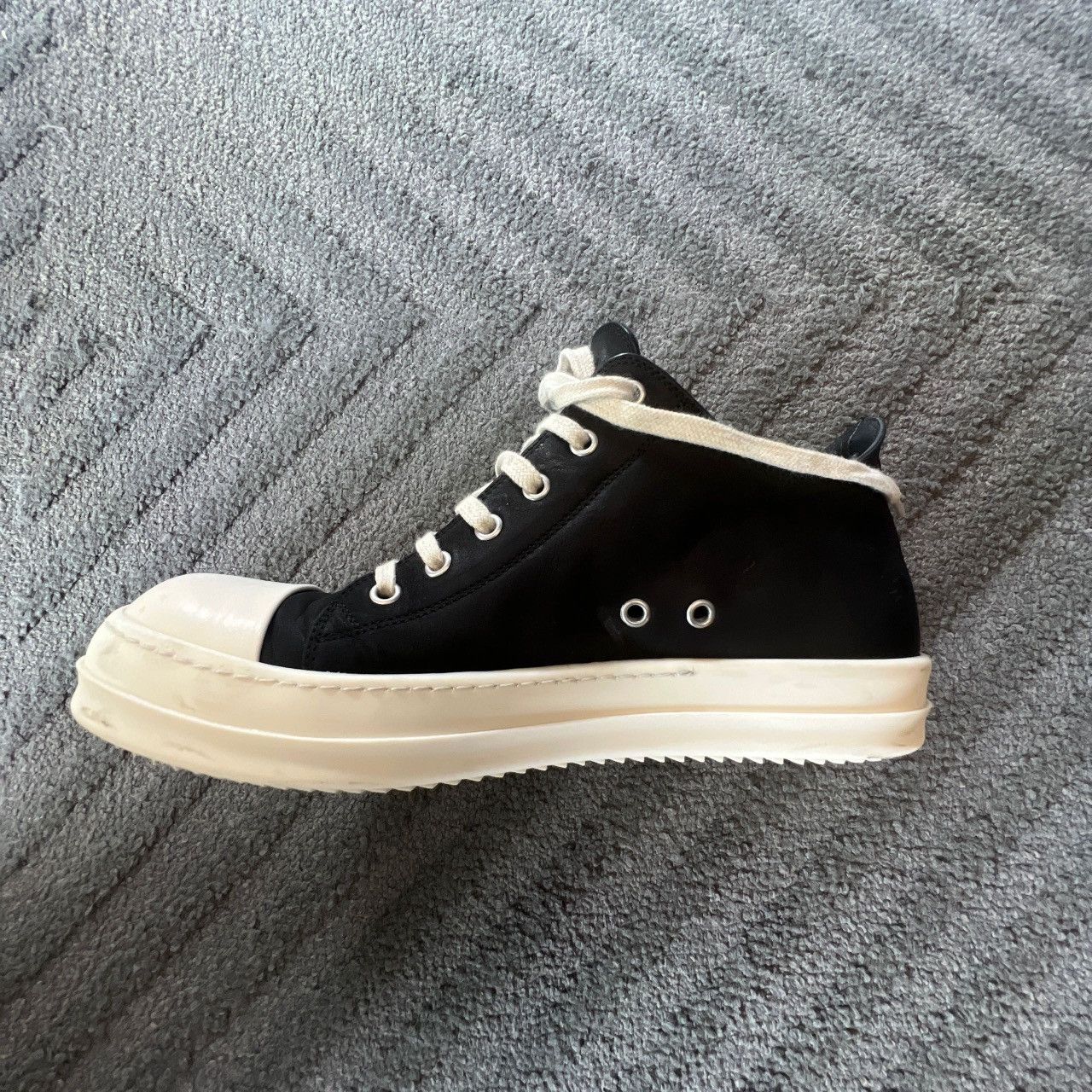 Rick Owens Rick Owens Low Mainline Ramones Nubuck Size US 9.5 / EU 42-43 - 2 Thumbnail