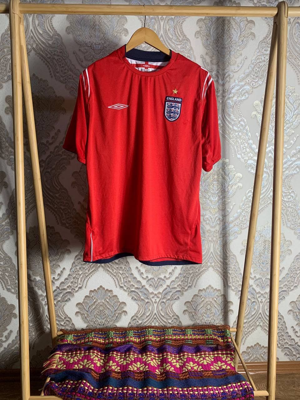Umbro × Vintage VERY RARE UMBRO ENGLAND RETRO SOCCER JERSEY BLOKECORE Y2K Size US XL / EU 56 / 4 - 1 Thumbnail