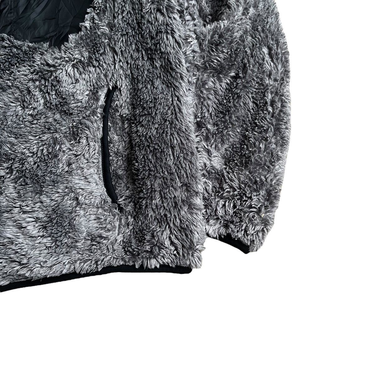 Japanese Brand Reversible Sherpa Jacket Uniqlo Size US L / EU 52-54 / 3 - 9 Thumbnail