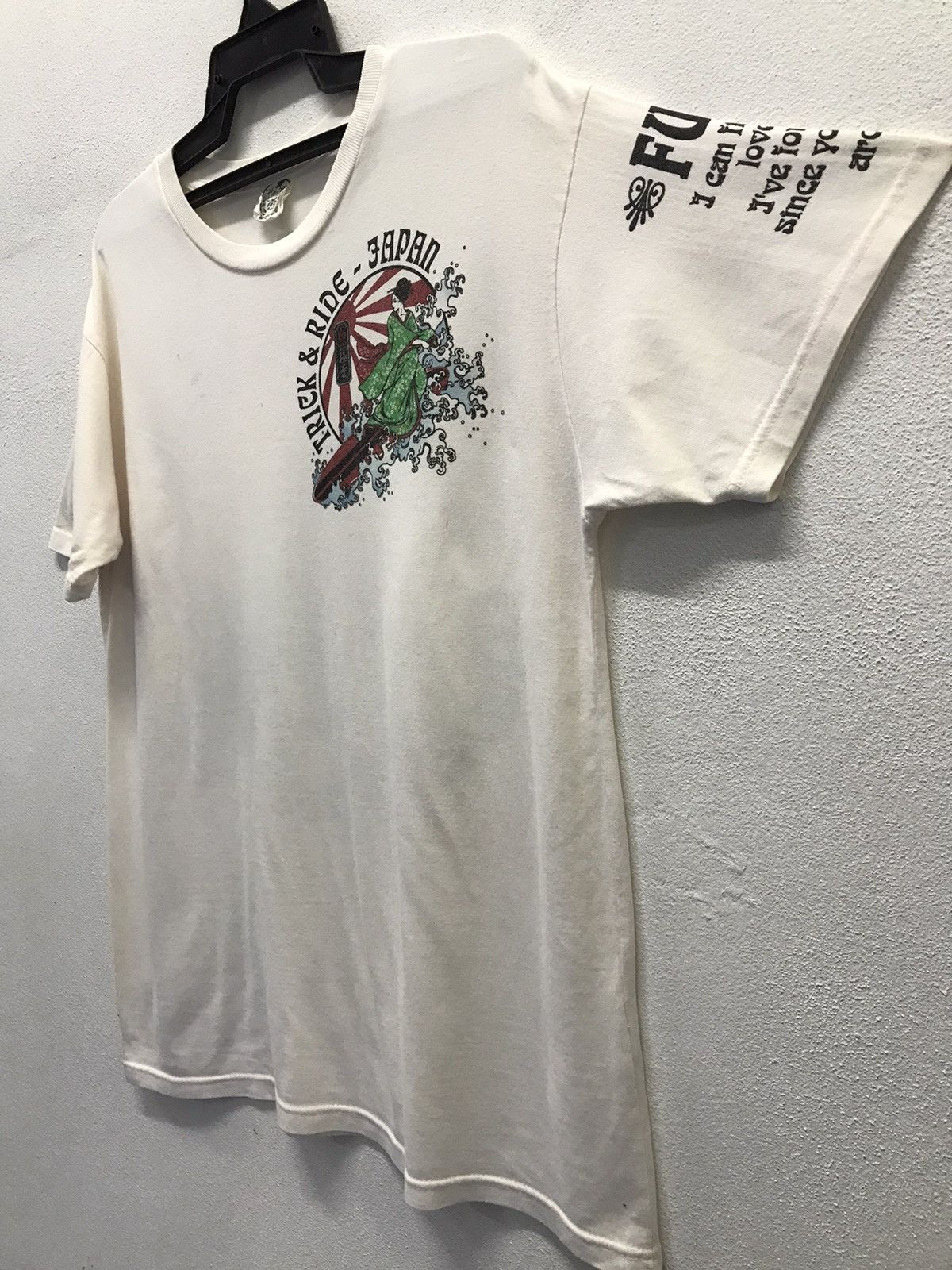 Japanese Brand × Vintage Vintage Trick&Ride -Japan Geisha Surfing Surfboard Shirt Size US XL / EU 56 / 4 - 5 Thumbnail