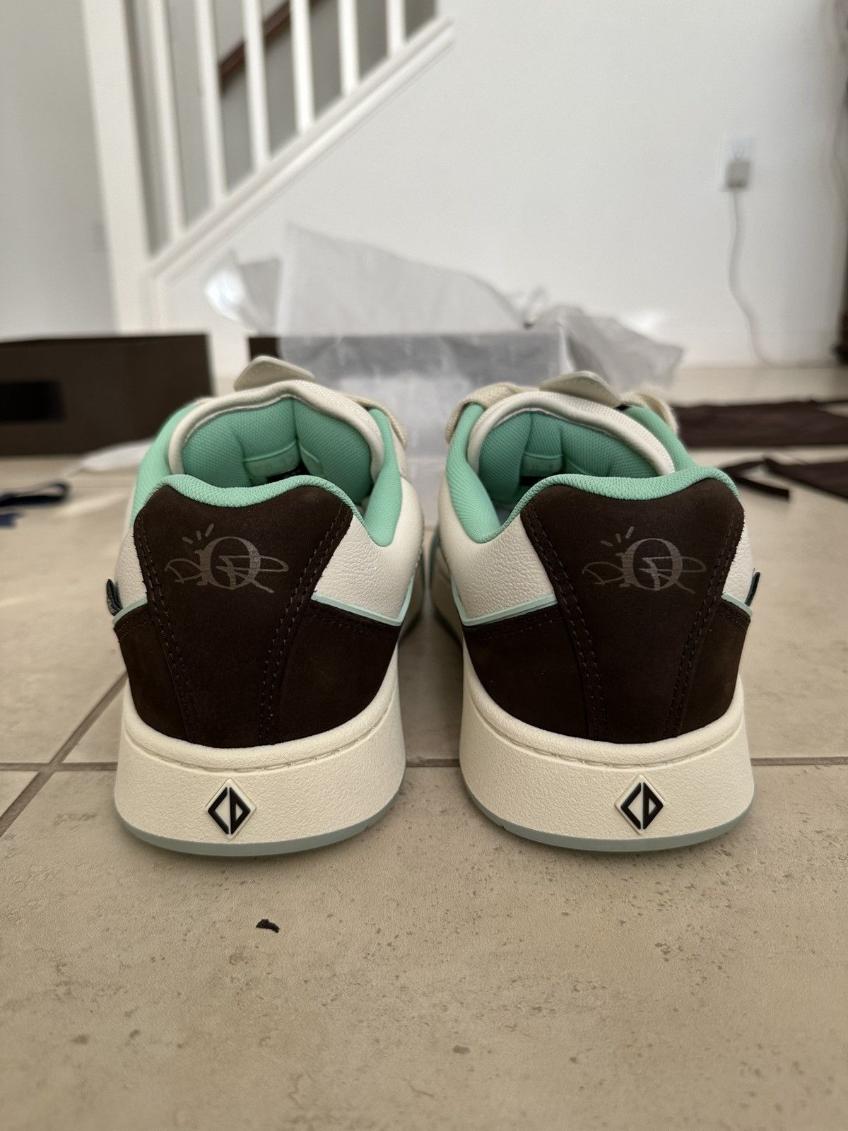 Dior × Travis Scott Travis Scott x Dior B713 Cream Mocha Size US 10.5 / EU 43-44 - 17 Thumbnail