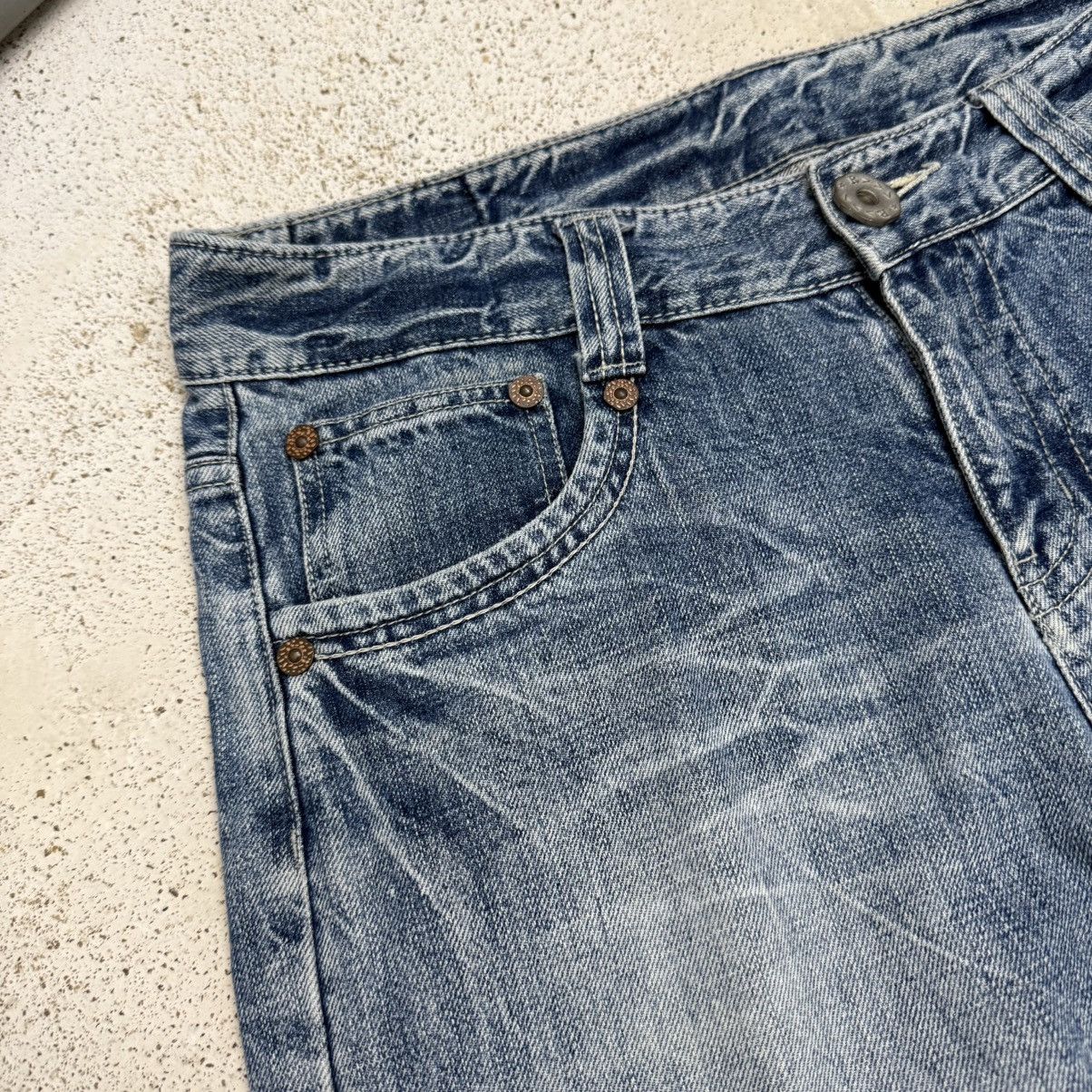 Japanese Brand Vintage Y2K Buckle Back Lightning i6w9 wash Denim Pants Size US 35 - 7 Thumbnail