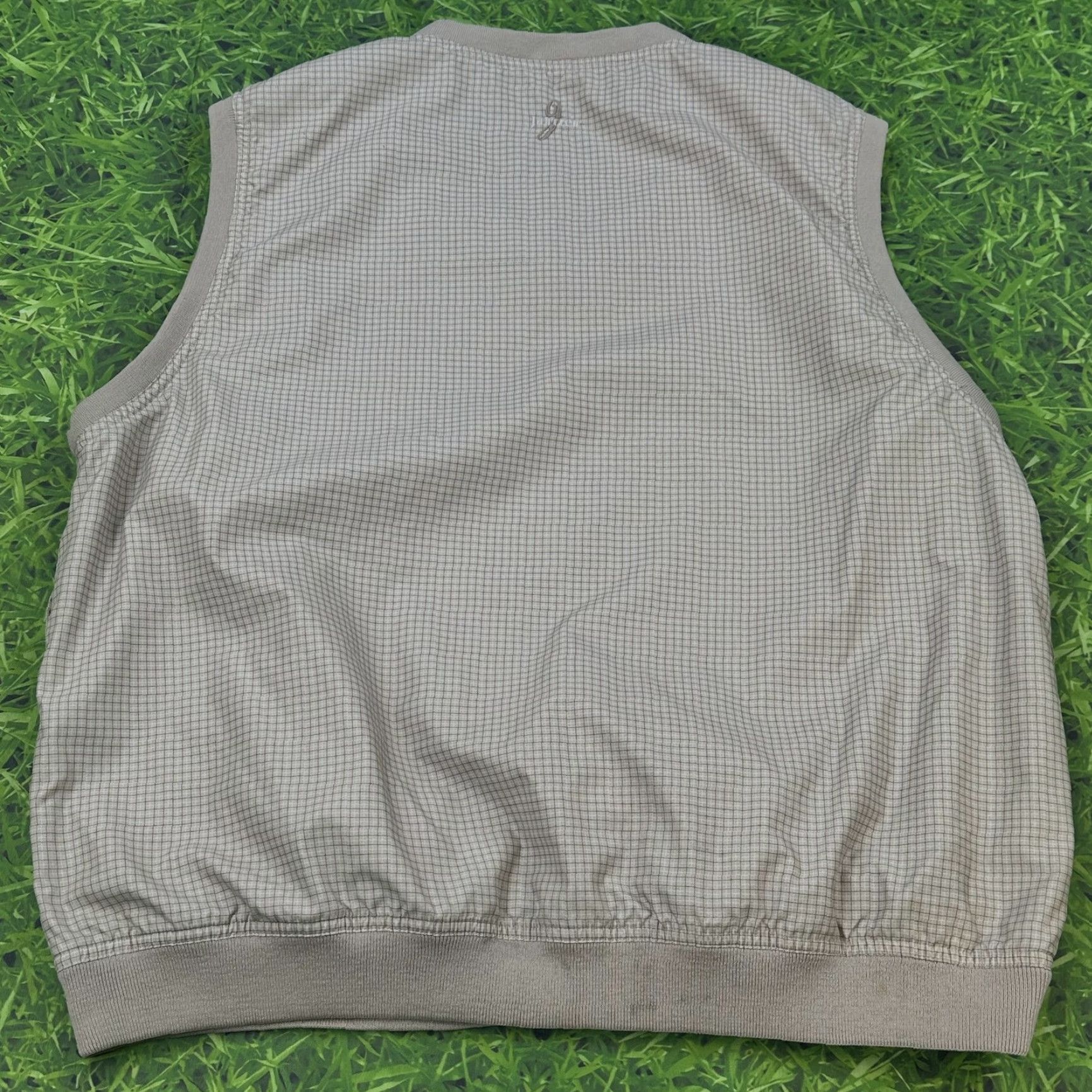 Jantzen Jantzen Mens XL Tan Plaid V Neck Windbreaker Nylon Lined Vest Golf Preppy Lightweight Jacket Size US XL / EU 56 / 4 - 5 Thumbnail