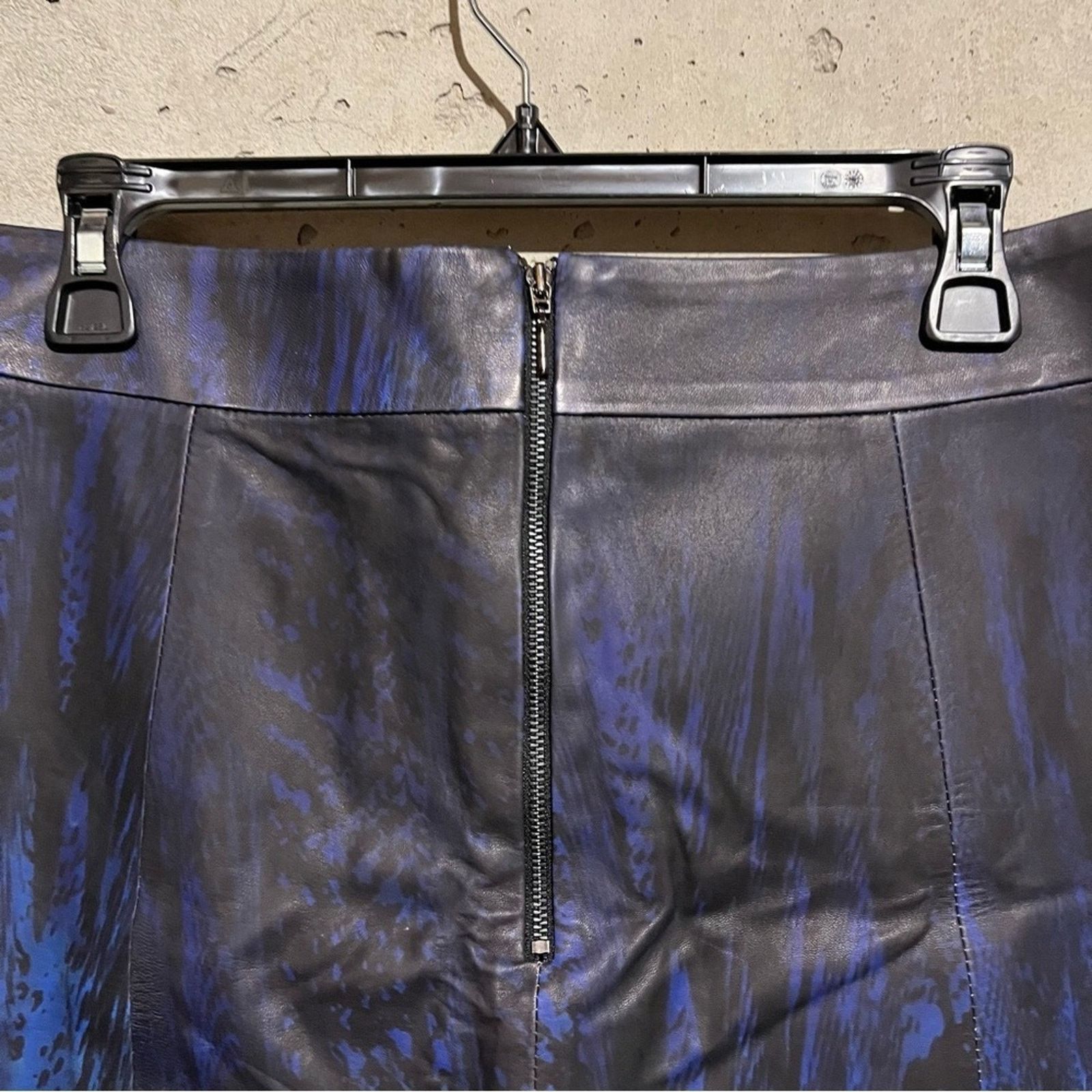 Elie Tahari Elie Tahari NWT Zinaida Skirt Lamb Leather Sz 12 Size 34" / US 12 / IT 48 - 4 Thumbnail