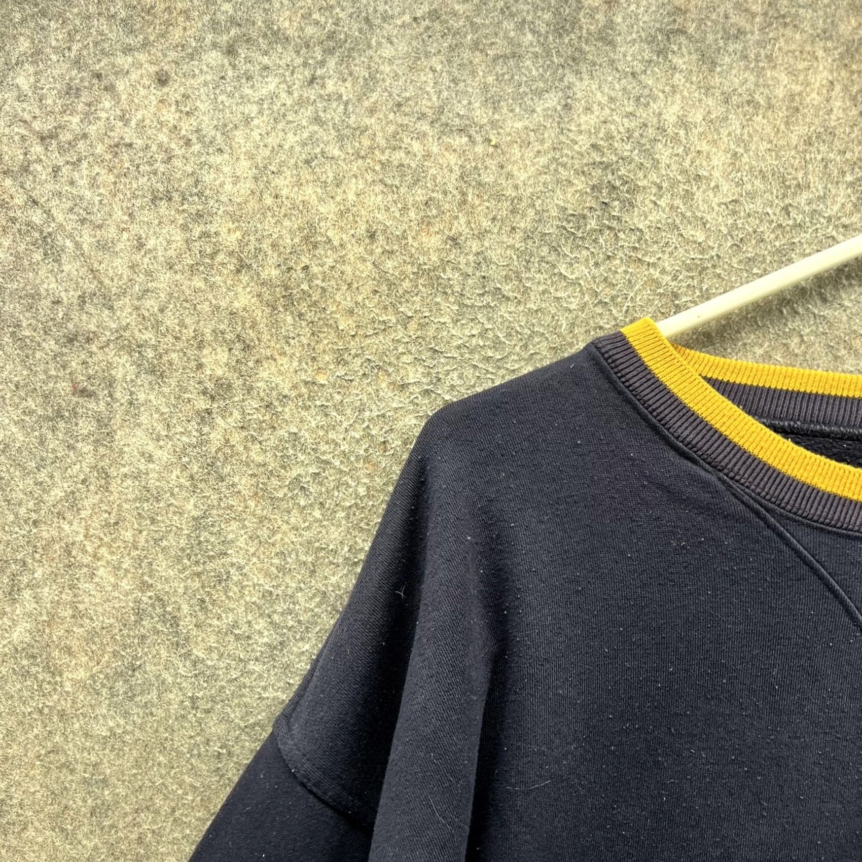 Gap VINTAGE Gap Sweatshirt Mens Large Blue Athletic Team Pocket Fleece Crewneck 90s Size US L / EU 52-54 / 3 - 6 Thumbnail