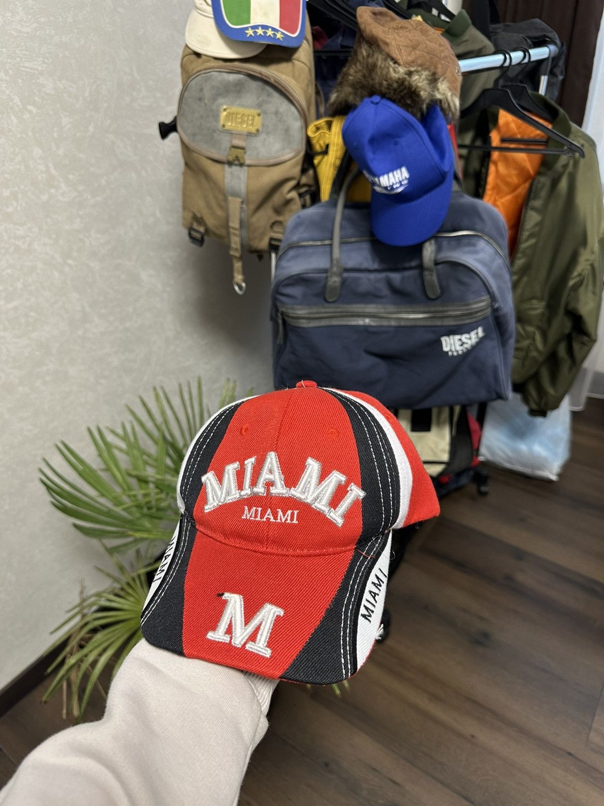 Vintage Vintage America Miami Y2K Cap Style Size ONE SIZE - 1 Thumbnail
