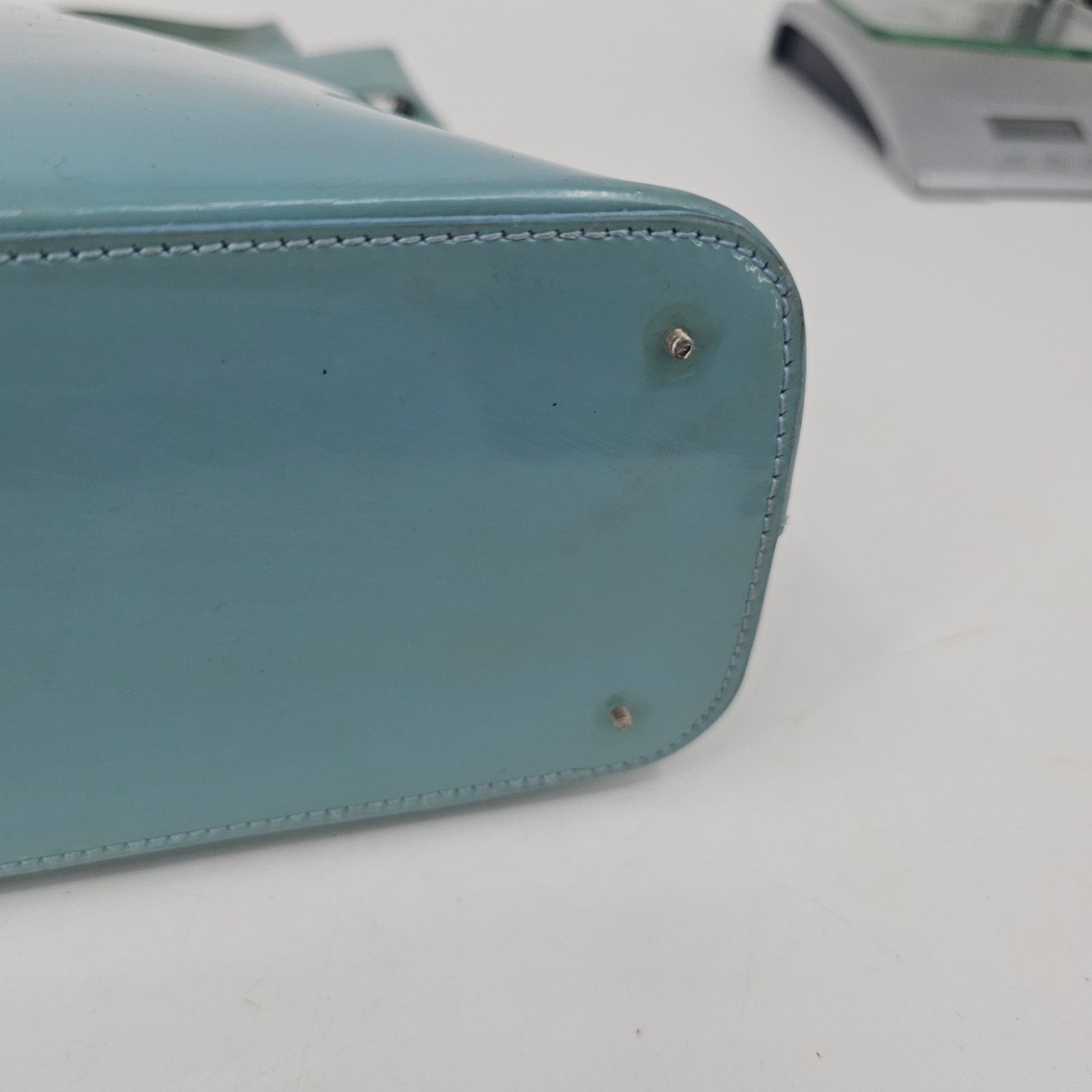Kate Spade Vtg Kate Spade Robinegg Blue Patent Leather Bucket Tote Bag Size ONE SIZE - 16 Thumbnail