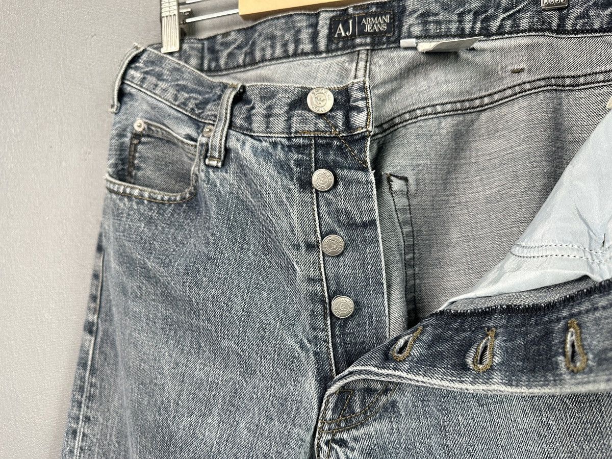 Armani Vintage ARMANI JEANS Blue Distressed Denim Pants Metal Logo Size US 32 / EU 48 - 14 Thumbnail