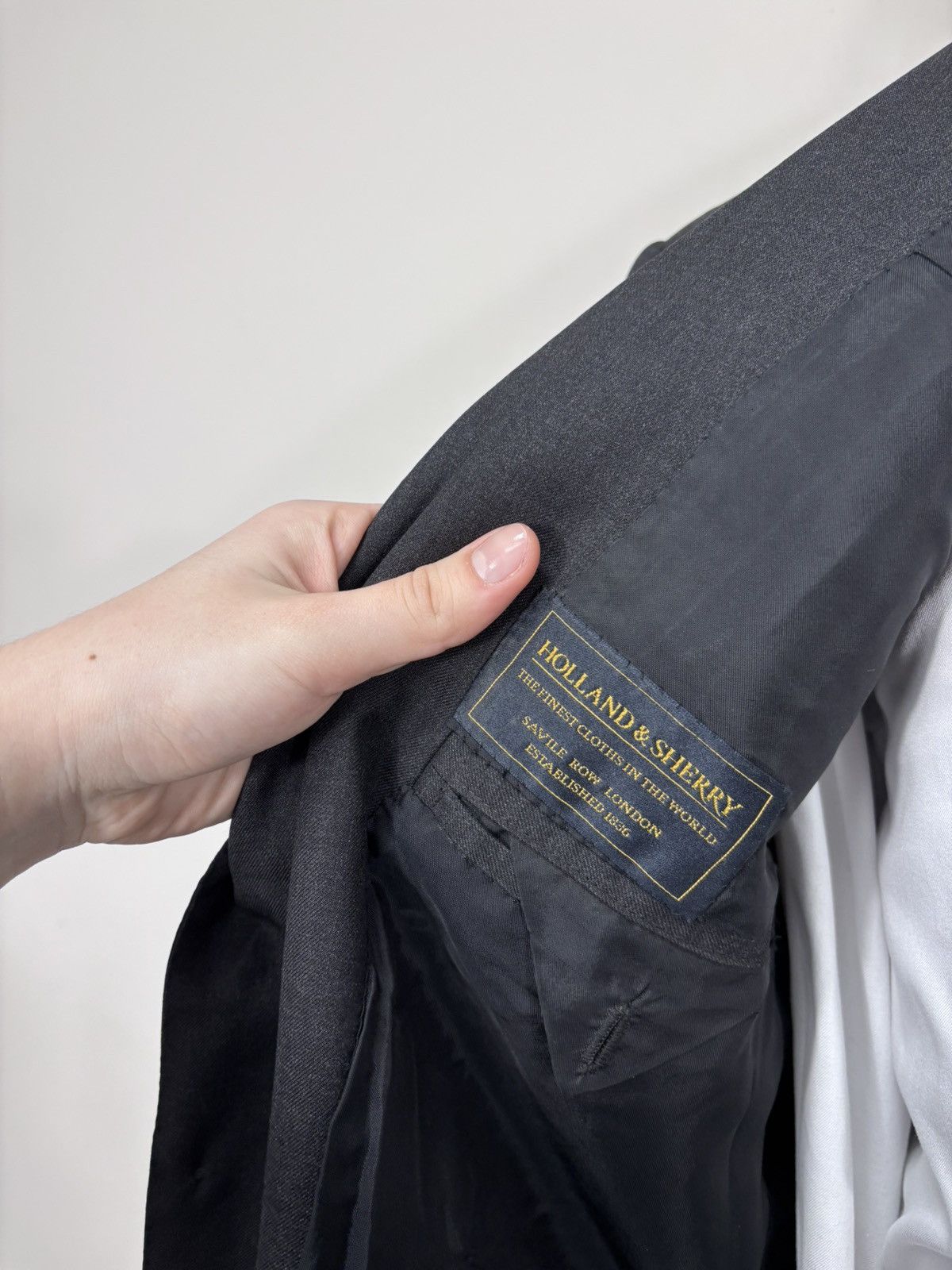 Holland & Sherry Holland & Sherry Savile Row Men’s Grey Wool Blazer Jacket Size 48R - 12 Thumbnail
