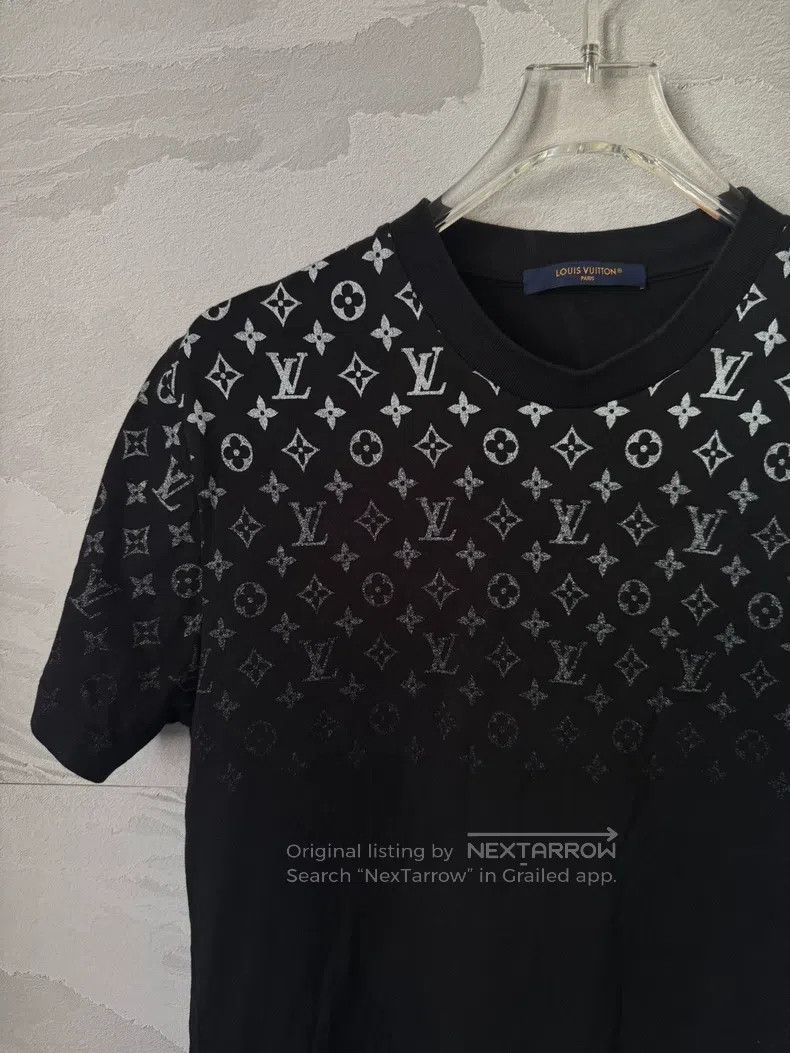 Louis Vuitton Louis Vuitton Black upper half gradient full logo short sl Size US M / EU 48-50 / 2 - 6 Thumbnail