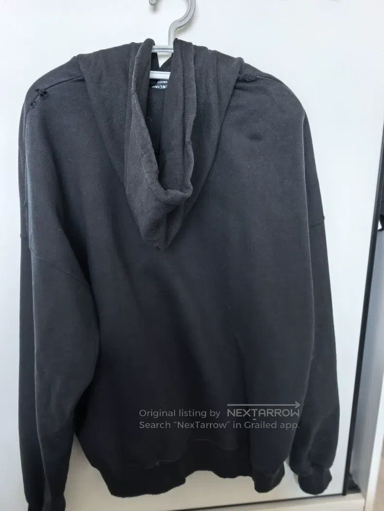 Balenciaga Balenciaga Handwritten Solid Color Letter Logo Printed Cas Size US S / EU 44-46 / 1 - 2 Thumbnail