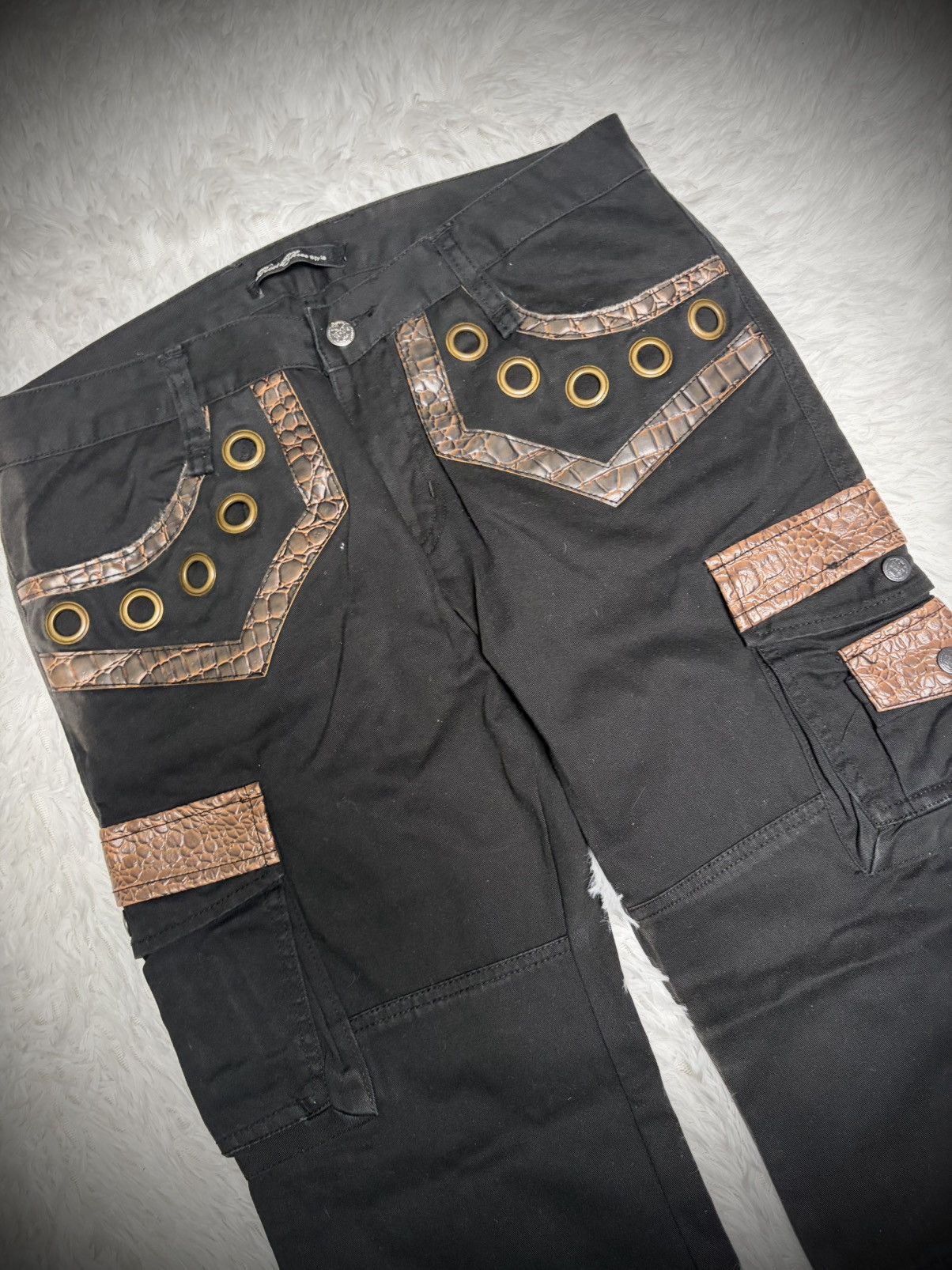 Tornado Mart Rare Root Three crocodile flared cargo pants Size US 33 - 2 Thumbnail