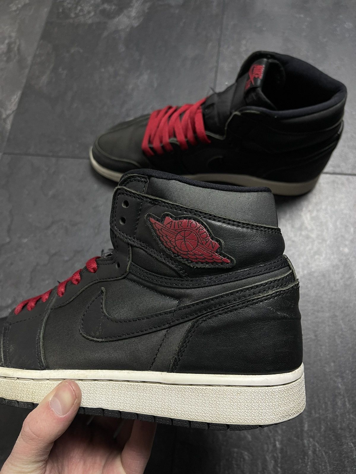 Jordan Brand Nike Air Jordan 1 Retro High OG Black Gym Red Size US 9 / EU 42 - 10 Thumbnail