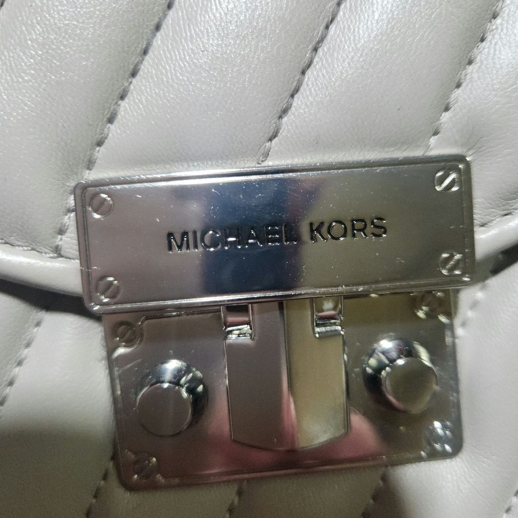 Michael Kors Michael Kors Quilted Crossbody Bag Grey Size ONE SIZE - 15 Thumbnail