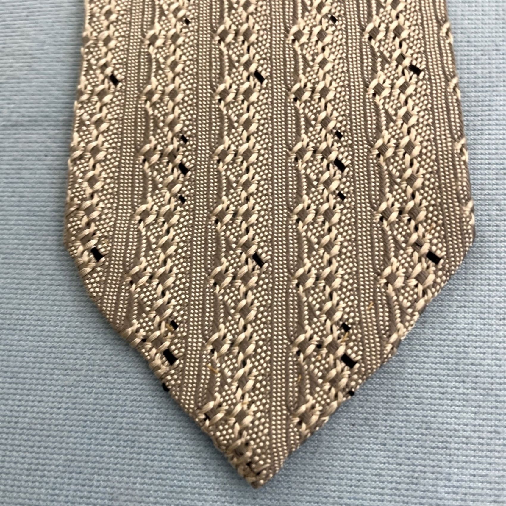 Vintage VINTAGE Neck Tie Woven Crochet Cream Tan 2.5x55 MCM Rockabilly Textured Cravat One Size Men Tie Size ONE SIZE - 4 Thumbnail