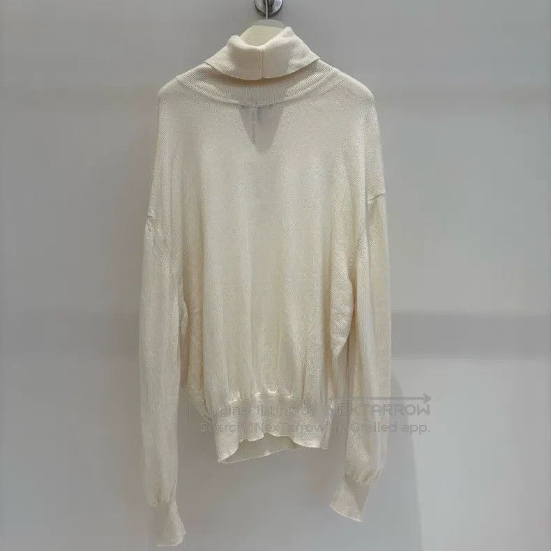 Louis Vuitton Louis Vuitton Pure cashmere turtleneck sweater with metal Size M / US 6-8 / IT 42-44 - 2 Thumbnail
