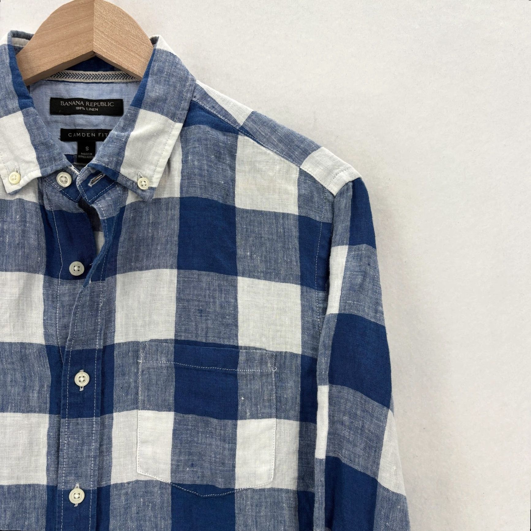 Banana Republic Banana Republic Shirt Mens Small Blue Buffalo Check Long Sleeve Linen Camden Fit Shirt Mens Small Blue Plaid Casual Slim Button-Up Linen Cam​den Fit Size US S / EU 44-46 / 1 - 2 Thumbnail