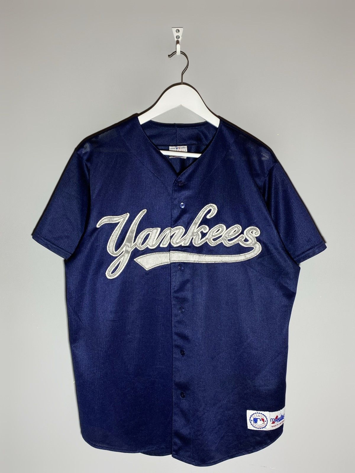 Majestic Vintage Majestic New York Yankees Blue MLB Baseball Jersey Size US M / EU 48-50 / 2 - 1 Thumbnail