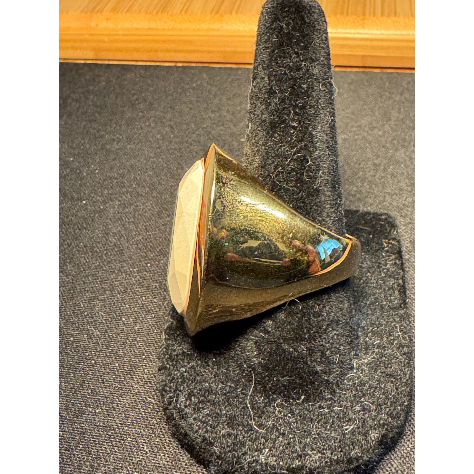 Kenneth Jay Lane Kenneth J Lane World Capital Statement Ring Cabochon Size 8 Size ONE SIZE - 3 Thumbnail