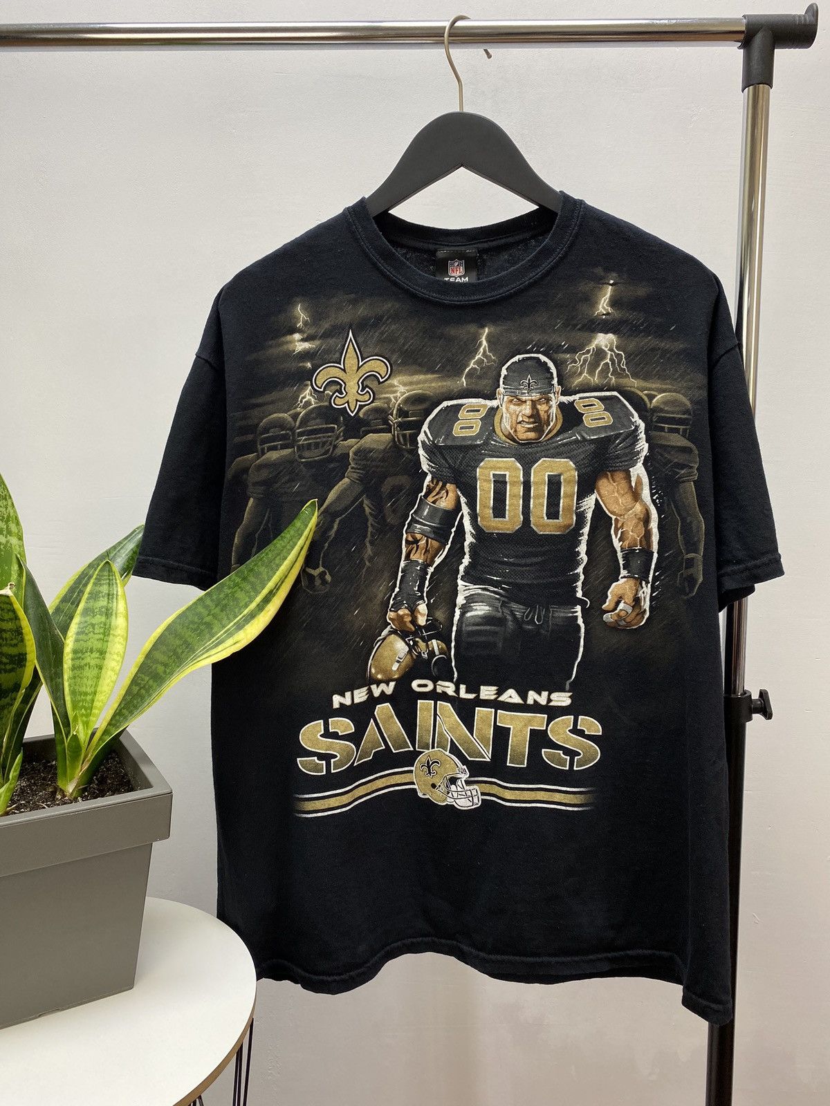 NFL × Vintage New Orleans Saints Football T Shirt NFL Size US XL / EU 56 / 4 - 1 Thumbnail