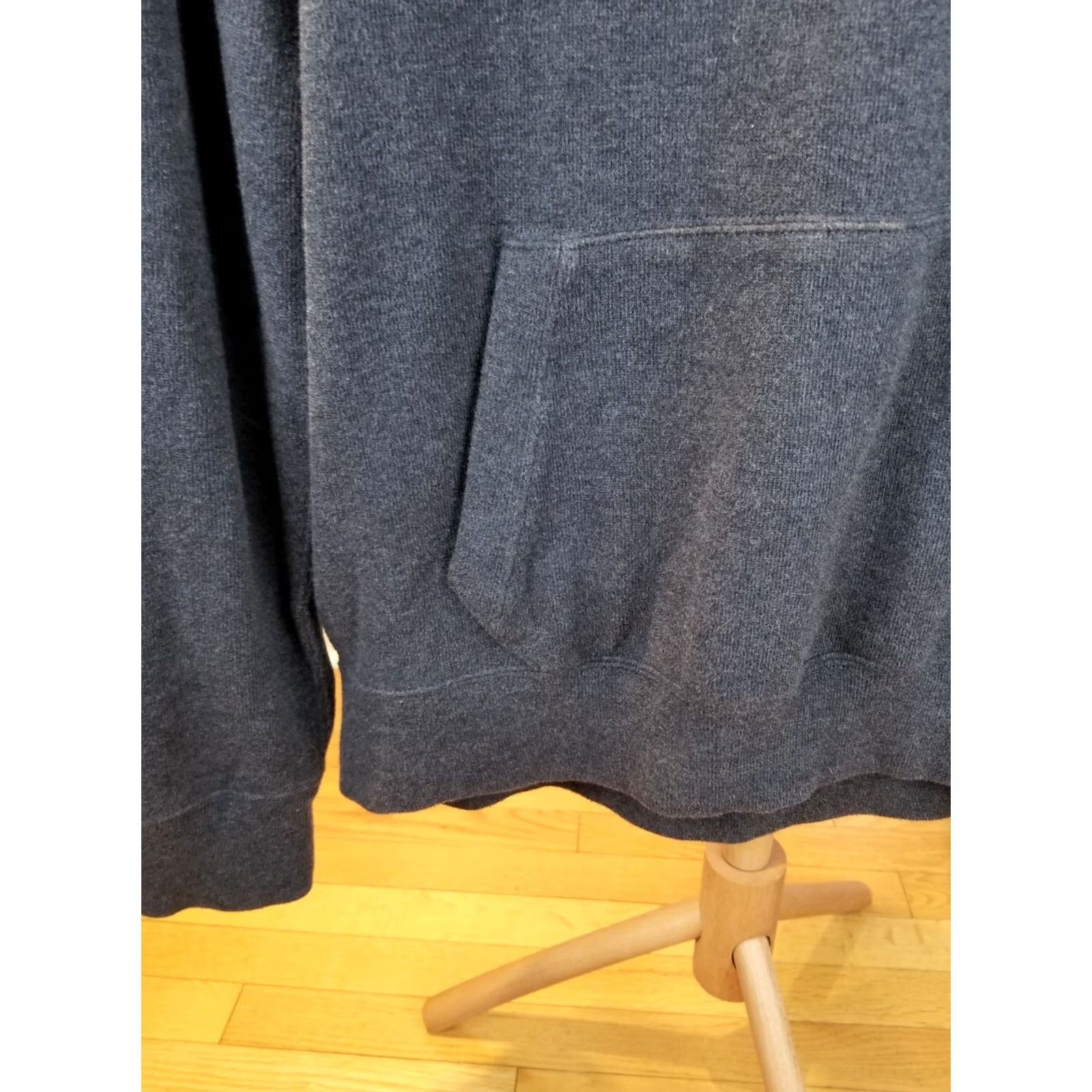 Ralph Lauren VINTAGE RALPH LAUREN POLO HOODY GRAY ELBOW PATCH SWEATSHIRT SIZE LARGE MEN’S Shirt Pullover Rugby 27 INCH 20 INCH 22 INCH 26 INCH 27 INCH Mens Size US L / EU 52-54 / 3 - 3 Thumbnail