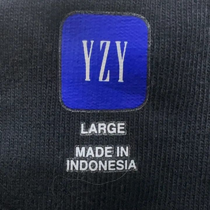 Balenciaga Balenciaga Yeezy x Gap x Balenciaga Logo Crop Tee -2507 Size US L / EU 52-54 / 3 - 1 Thumbnail
